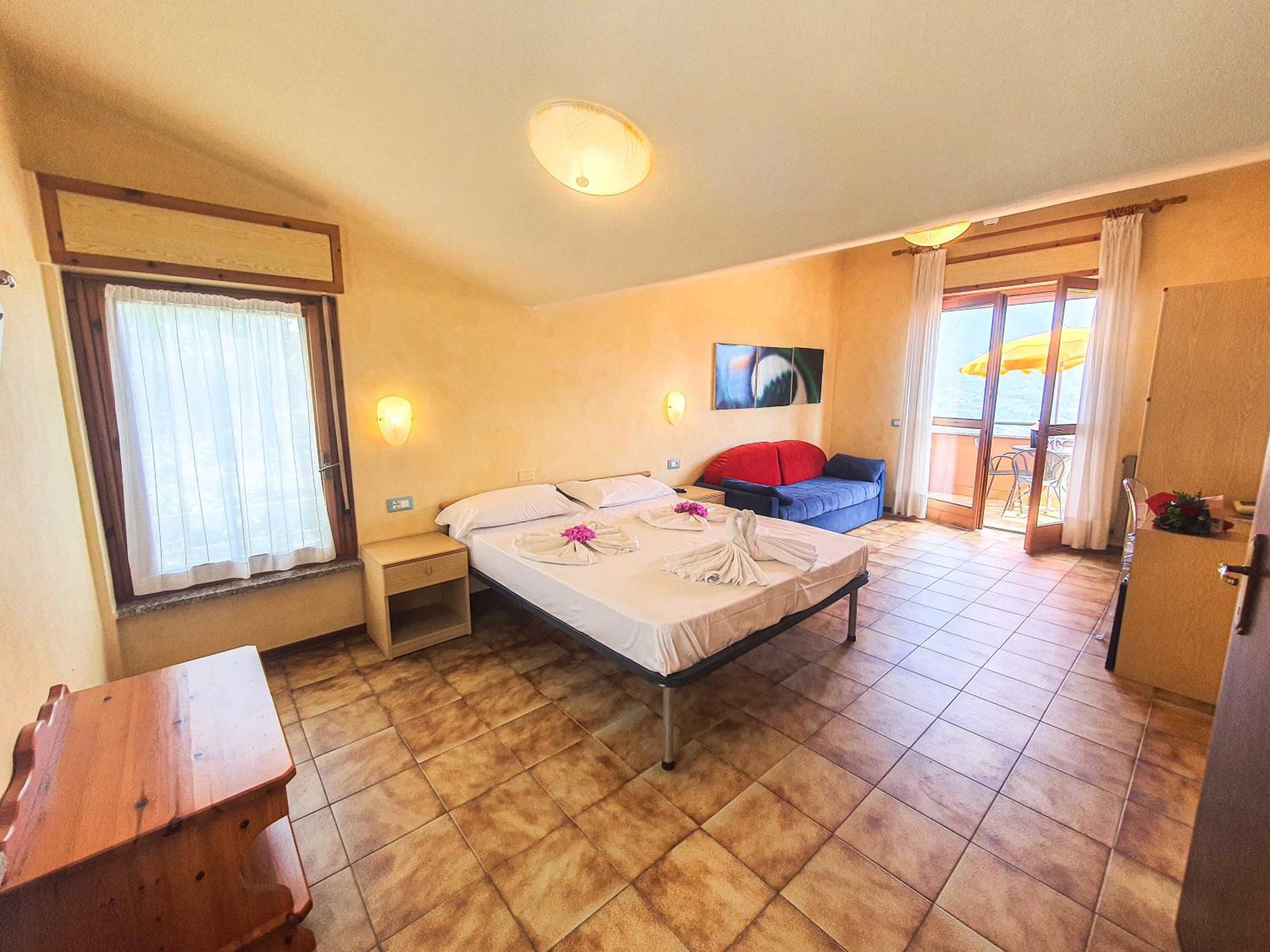 Residence Hotel Maxi Limone sul Garda Room photo