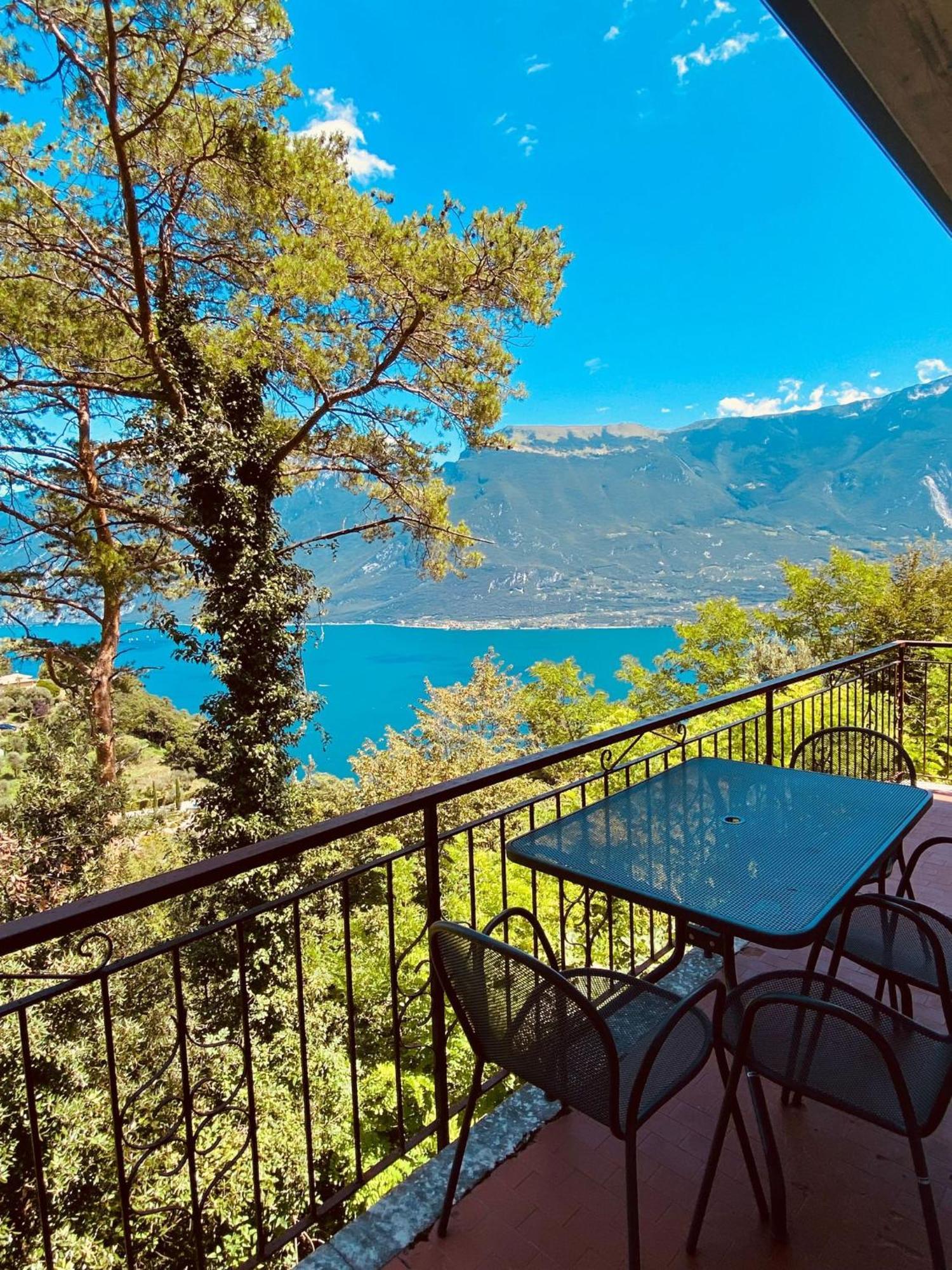 Residence Hotel Maxi Limone sul Garda Exterior photo