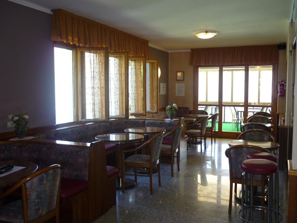 Residence Hotel Maxi Limone sul Garda Exterior photo